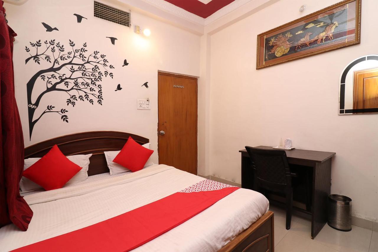 Oyo 1021 Hotel Gayatri Residency Tirath Exterior photo