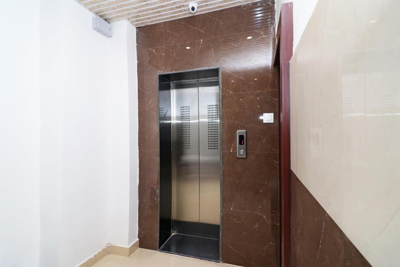 Oyo 1021 Hotel Gayatri Residency Tirath Exterior photo